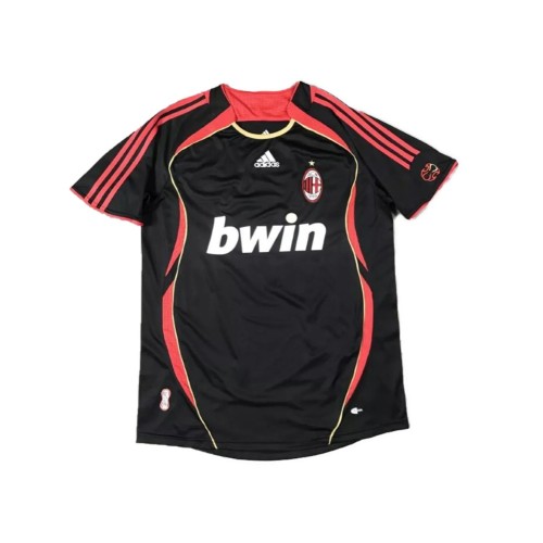 Camiseta retro de visitante del AC Milan 2006/07