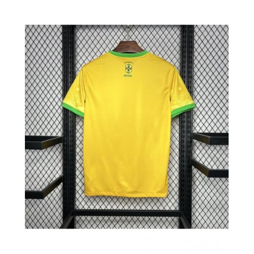 Camiseta amarilla edición especial de Brasil 2024/25