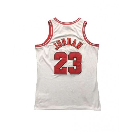 Camiseta de la NBA para hombre Jordan #23 de los Chicago Bulls de Mitchell & Ness, color blanco, 1996/97, Swingman