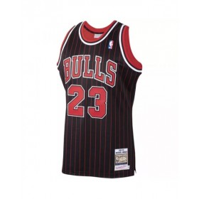 Camiseta de hombre Michael Jordan #23 de los Chicago Bulls Mitchell & Ness Hardwood Classics negra 1995-96