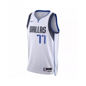 Camiseta Nike Swingman n.º 77 de Luka Doncic de los Dallas Mavericks para hombre, edición de la asociación, color blanco 2022/23