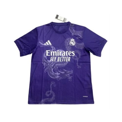 Camiseta edición especial del Real Madrid 2024/25