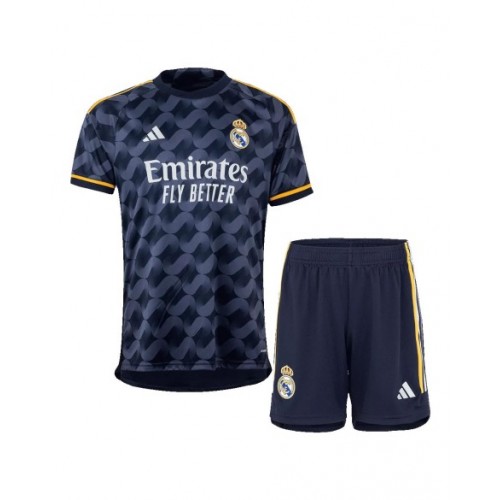 Camiseta de visitante del Real Madrid 2023/24