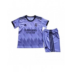 Camiseta juvenil del Real Madrid 202223 de visitante