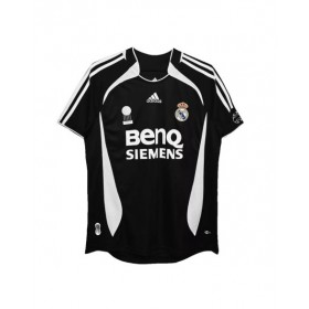 Camiseta retro visitante del Real Madrid 2006/07