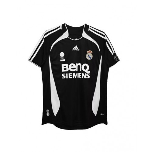 Camiseta retro visitante del Real Madrid 2006/07