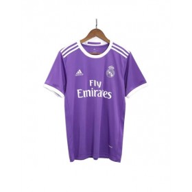 Camiseta retro visitante del Real Madrid 2016/17