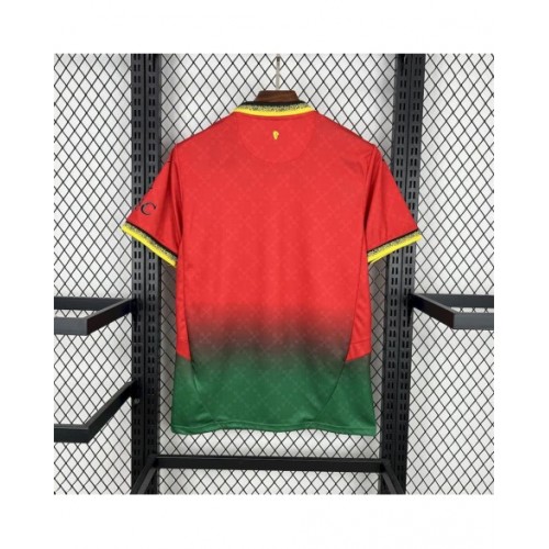 Camiseta de edición conjunta del AC Milan para la temporada 2025/26