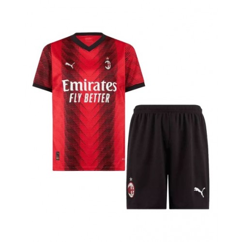 Kit de camiseta de local del AC Milan 202324