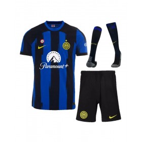 Camiseta del Inter de Milán, equipo completo, local 2023/24