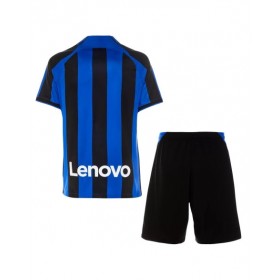 Kit de camiseta de local del Inter de Milán 2022/23