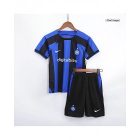 Kit de camiseta juvenil del Inter de Milán 2022/23 de local