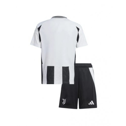 Kit de camiseta de local de la Juventus 2024/25