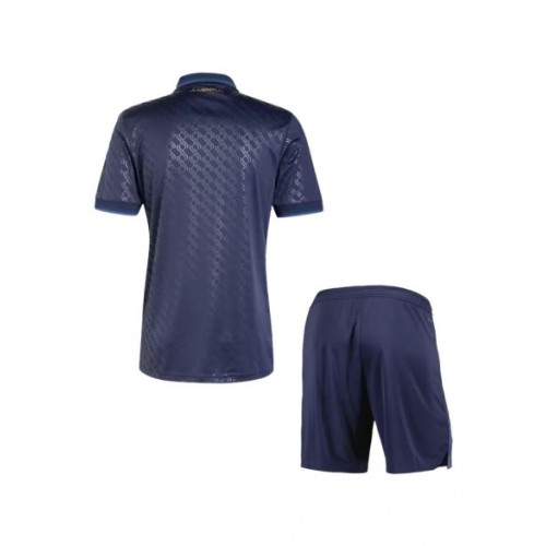 Kit de camiseta de fútbol de visitante de la Juventus 2024/25 (camiseta + pantalón corto)