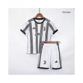 Kit de camiseta juvenil de la Juventus 2022/23 de local