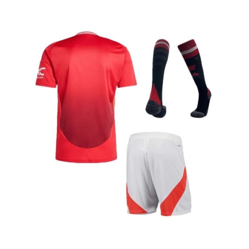 Kit de camiseta de local del Manchester United 2024/25 (camiseta + pantalón corto + medias)