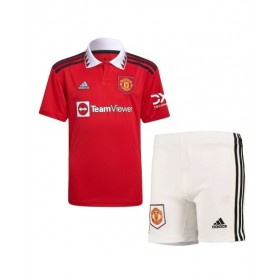 Kit de camiseta juvenil del Manchester United 2022/23 de local