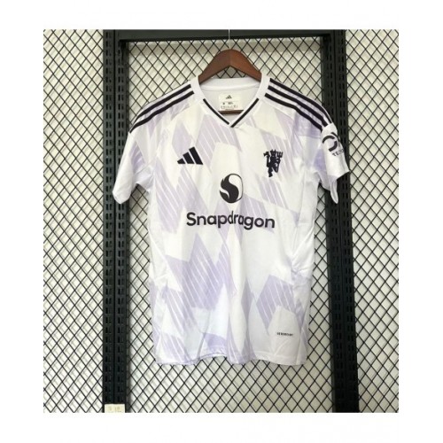 Manchester United 2025/26 away kit