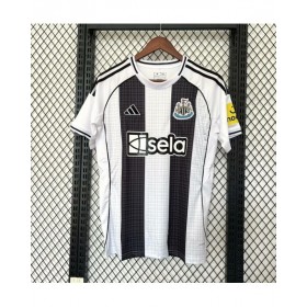 Camiseta local del Newcastle United 2025/26