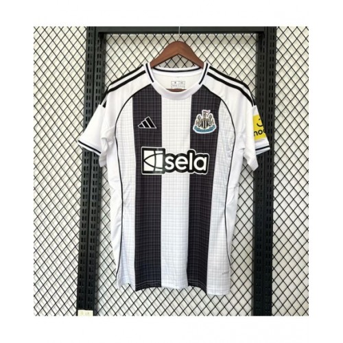 Camiseta local del Newcastle United 2025/26