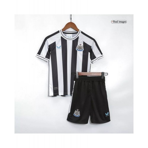 Kit de camiseta juvenil de local del Newcastle 2022/23