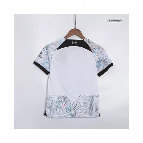 Kit de camiseta juvenil de visitante del Liverpool 202223