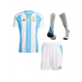 Kit de camiseta local de Argentina para la Copa América 2024 (camiseta + pantalón corto + medias)