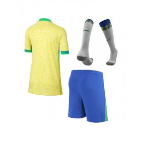 Kit de camiseta local de Brasil para la Copa América 2024 para niños (camiseta, pantalones cortos y calcetines)