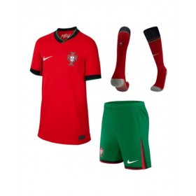 Kit de camiseta local de Portugal para la Eurocopa 2024 para niños (camiseta, pantalones cortos y calcetines)